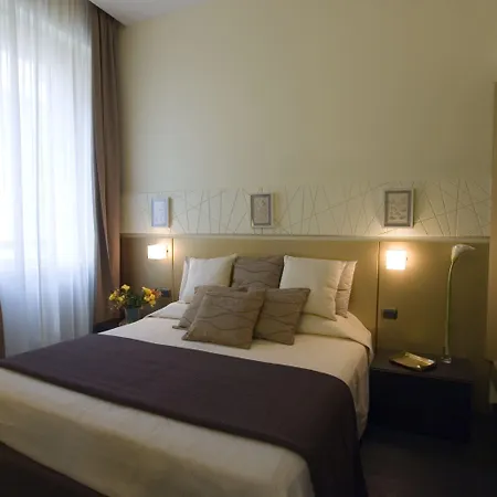 Ht Romeo Al Babuino 3* Rome
