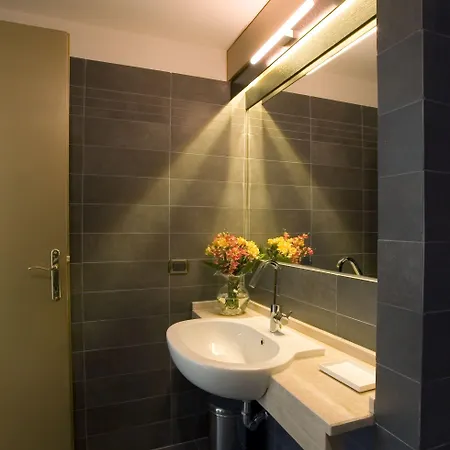 Gasthuis Ht Romeo Al Babuino Rome