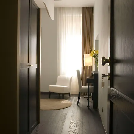 Ht Romeo Al Babuino 3*