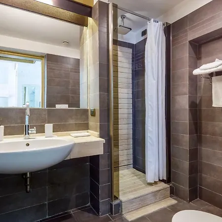 Gasthuis Ht Romeo Al Babuino