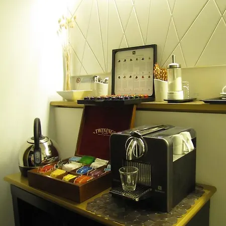 Ht Romeo Al Babuino 3* Roma