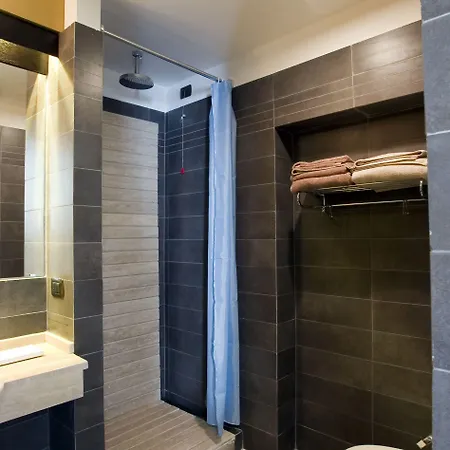 Ht Romeo Al Babuino Konukevi 3*