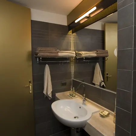 Ht Romeo Al Babuino 3* Roma