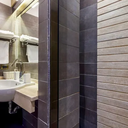 Ht Romeo Al Babuino Konukevi Roma