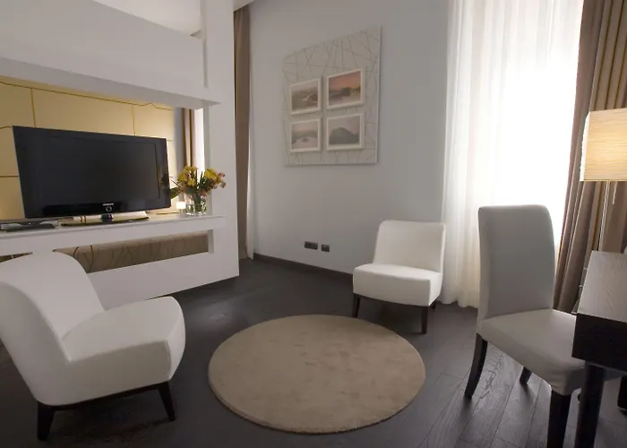 Ht Romeo Al Babuino Penzion Řím